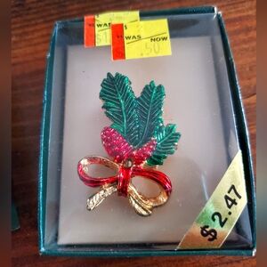 Vintage Goldtone AAi Christmas Pine Cones Branch Bow Brooch Pin